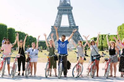 Paris Bike Tour: Eiffel Tower, Place de la Concorde & More - The 3.5-hour format: overview first, details second