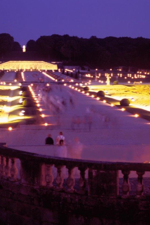 Paris: Candlelit Dinner at Vaux-le-Vicomte by Limousine - Riding in comfort: how the limousine sets the tone in Paris