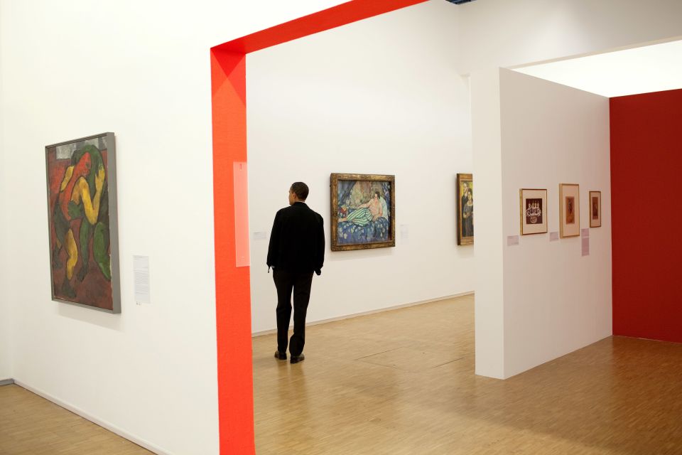 Paris: Centre Pompidou Skip-the-Line Guided Museum Tour - Pompidou’s architecture is the warm-up you didn’t know you needed