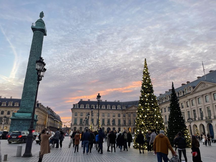 Paris Christmas Lights Walking Tour with Local Guide - Two Hours of Christmas Glow, Done at Human Speed