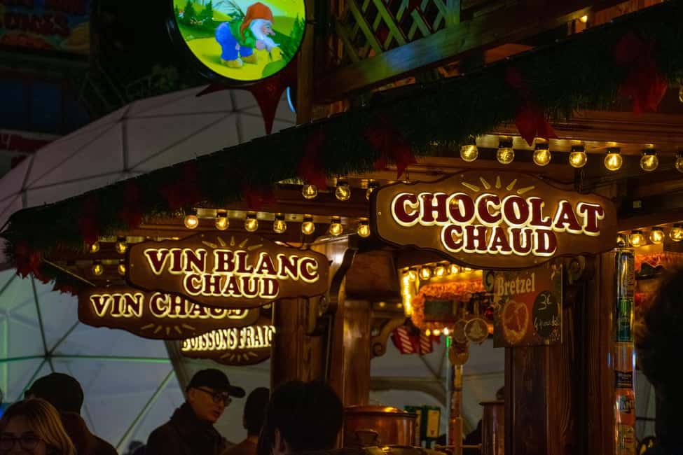 Paris Christmas Lights Walking Tour with Local Guide - Tuileries Garden: A Winter Walk Between Grandeur and Calm