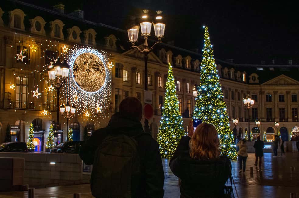 Paris Christmas Lights Walking Tour with Local Guide - Galerie Vivienne: A Covered Passage That Feels Like a Secret Theater