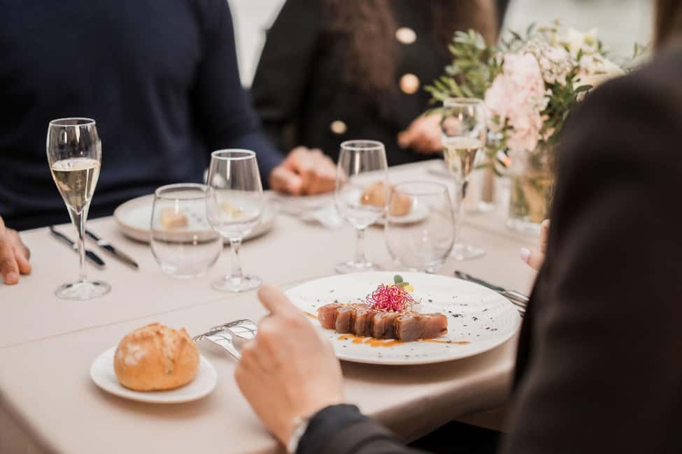 Paris : Christmas Special Lunch Cruise on the Seine River - Key things to know before you go