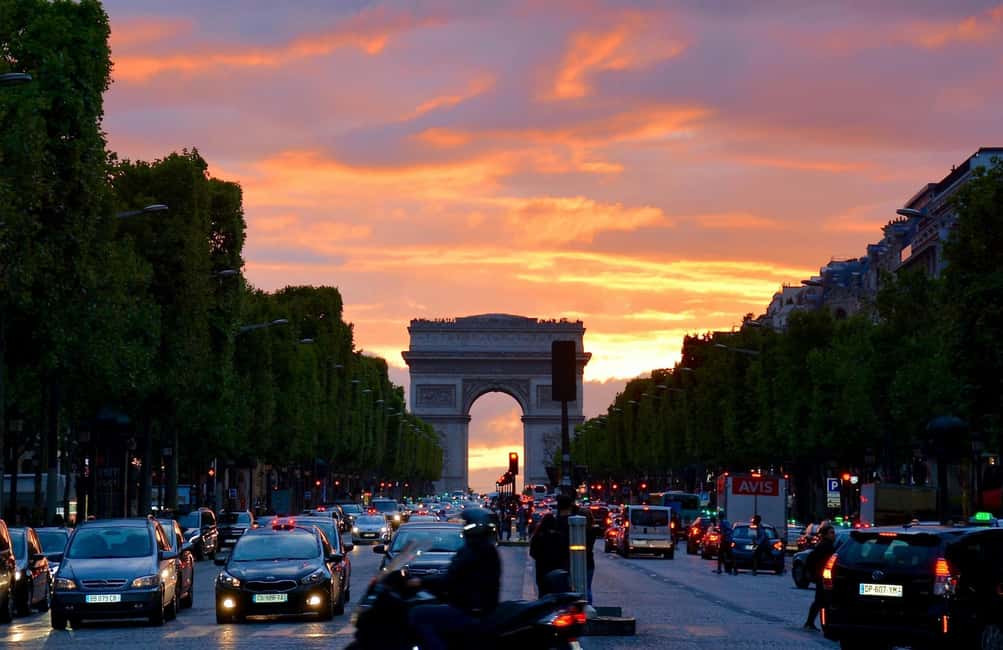 Paris: City Walking Tour and Seine River Cruise - Starting at Place Vendôme: the Beaux-Arts opener