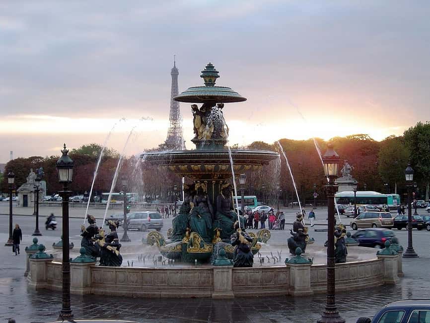 Paris: City Walking Tour and Seine River Cruise - Grand Palais and Petit Palais: quick entries and art-focused stops