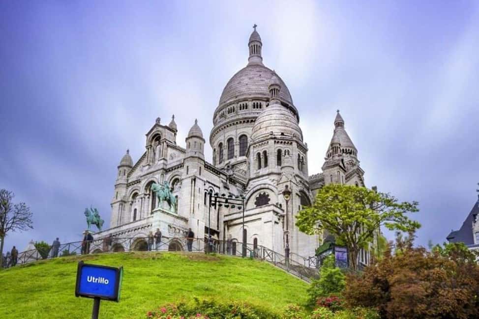 Paris: Cœur de Bohème Tour - Heart of the City - Montmartre’s artistic legacy: Piaf and Aznavour on the street