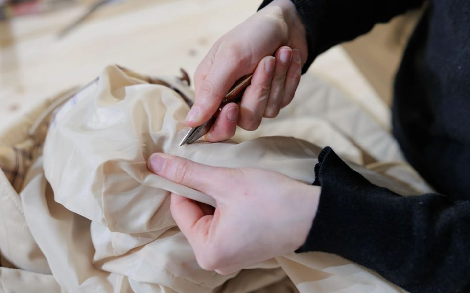 Paris: Couture workshop, upcycle your own jacket - First steps: meet Tara and see what upcycling can become