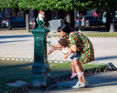 Paris: Customizable Child-Friendly Tour with Private Guide - Hotel pickup, then a short metro hop to start strong