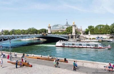 Paris: Disneyland Paris Entry Ticket and Seine River Cruise - From Paris to Disneyland: keep the commute in your mental math