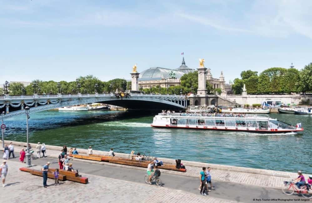 Paris: Disneyland Paris Entry Ticket and Seine River Cruise - From Paris to Disneyland: keep the commute in your mental math