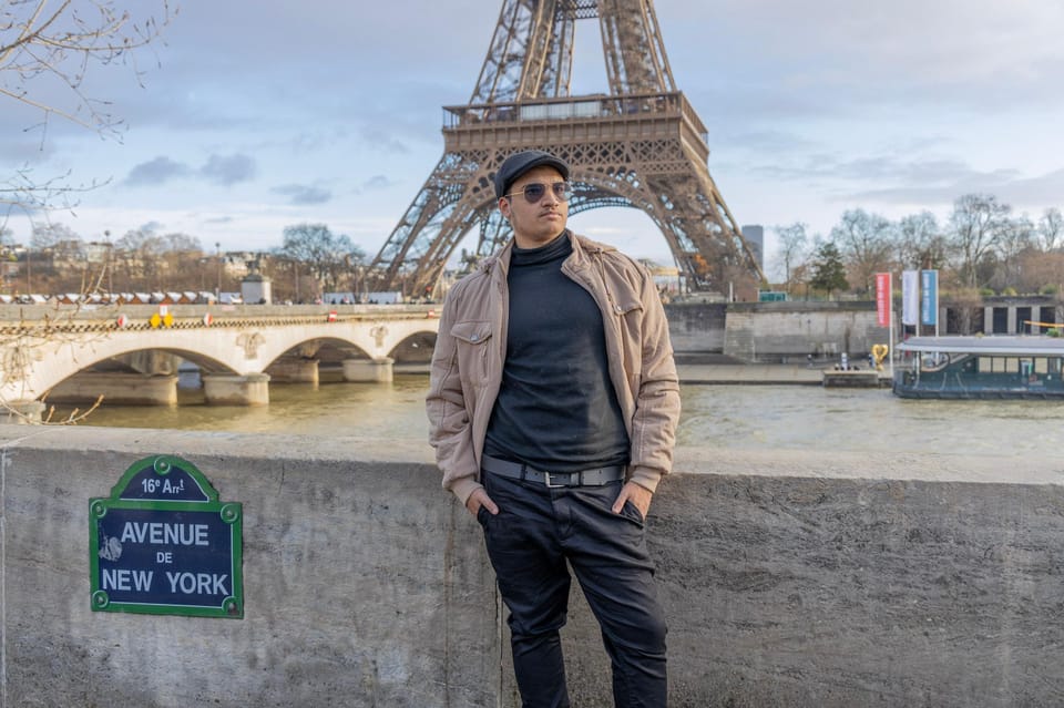 Paris: Eiffel Area Private Photoshoot - Weather, timing, and what to bring