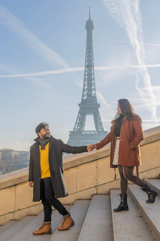 Paris: Eiffel Area Private Photoshoot - Where you meet and how the walk is likely to feel