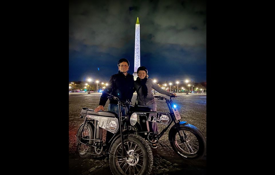 Paris: Eiffel Tower and Notre Dame Night Tour by E-Bike - Paris at night on an e-bike: why this format works