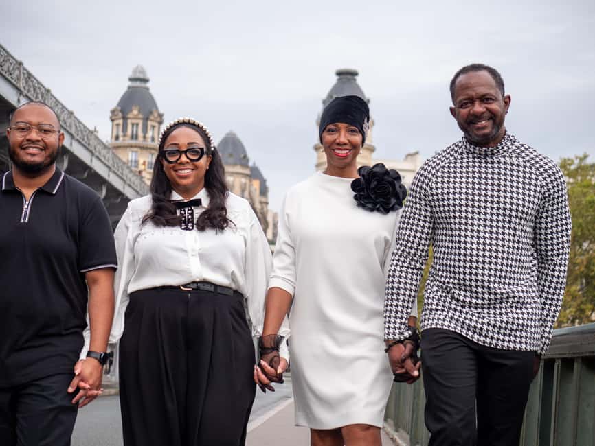 Paris: Eiffel Tower Private Photoshoot Experience - Why Pont de Bir Hakeim makes Eiffel Tower photos feel fresh
