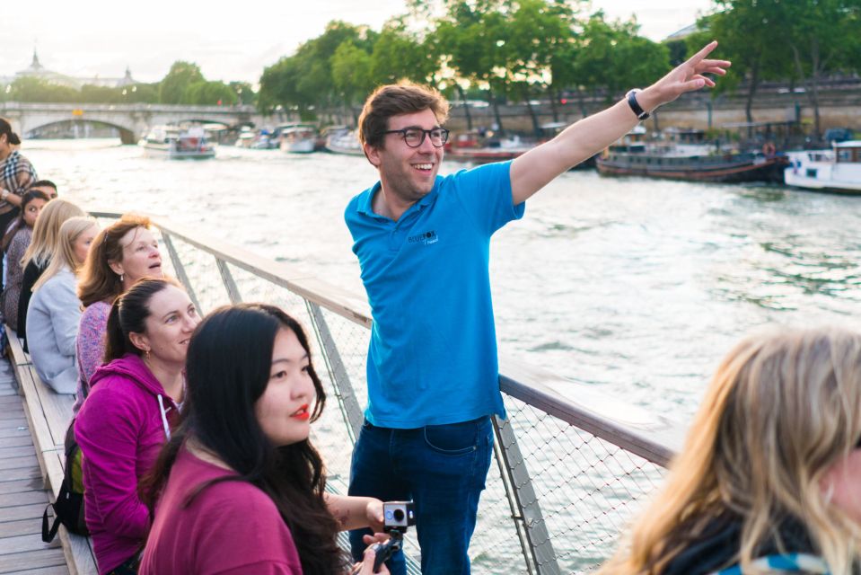 Paris: Evening Bike and Boat Tour - Pont Alexandre III to Eiffel Tower: the photo stops that matter