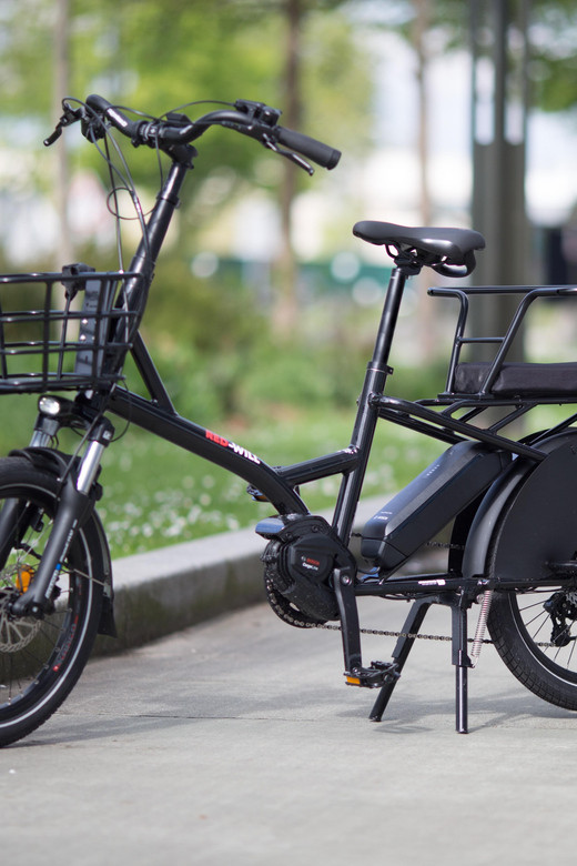 PARIS: Family e-bike longtail renting - Price and Value: $90 Per Group for a Whole Day