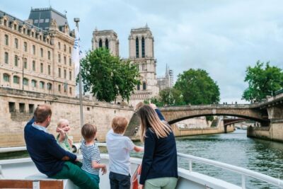 Paris: Family-Friendly River Seine Guided Cruise - Meeting at Port de Suffren: finding the dock and timing it right