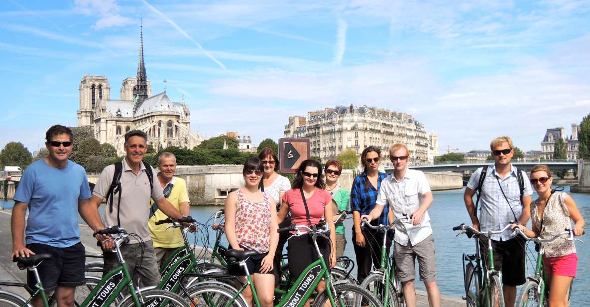 Paris: Famous Monuments Cycling Tour - Pont des Arts and the bridge lesson you’ll remember