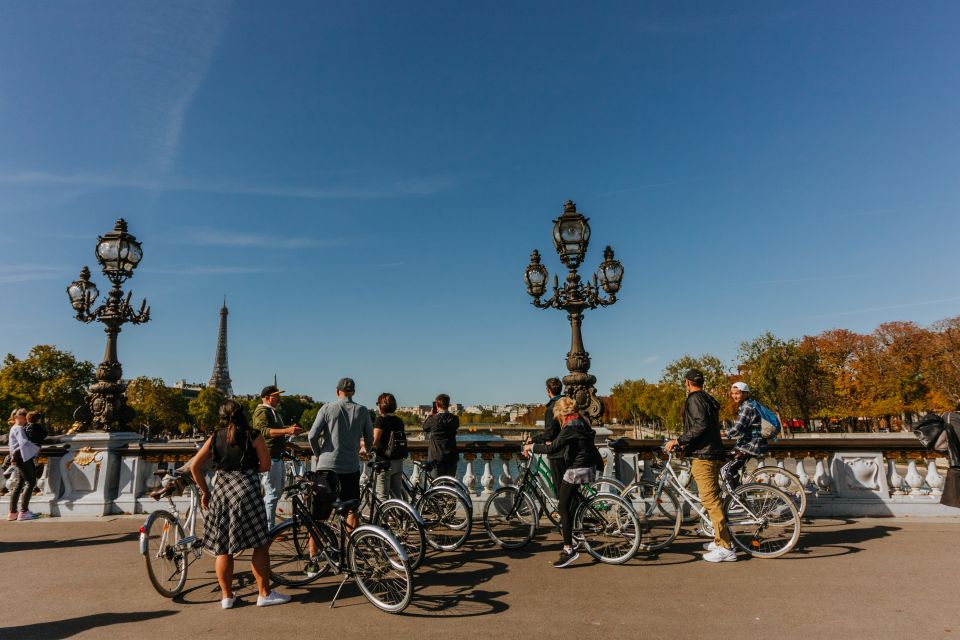 Paris: Famous Monuments Cycling Tour - Notre-Dame Island to Palais de Justice: the Seine at street level