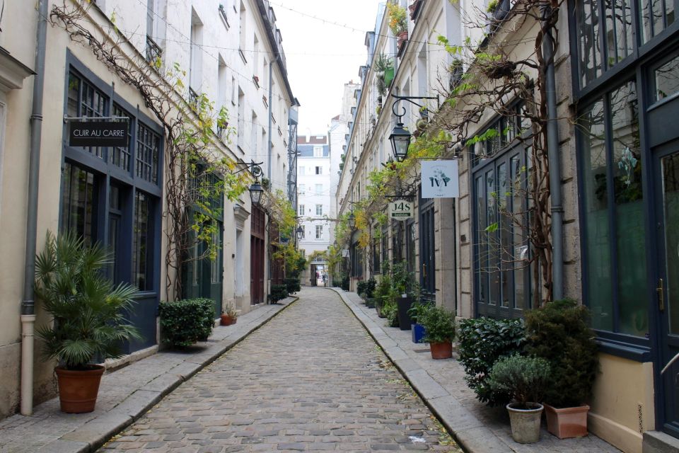 Paris: Food Market Tour in Bastille - Outdoor Aligre: Fruit, Antiques, and the Market-and-Flea Twist