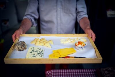 Paris: Food Tour in Le Marais with Tastings - St Paul Metro Start: How to Find Your Guide Fast