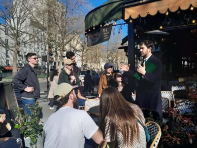 Paris: French Revolution Tour Relive the 14th July 1789 - Meeting point and getting oriented in the first 15 minutes