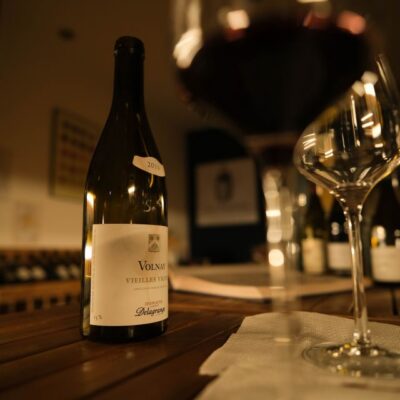 Paris : French wine tasting in Montmartre - Your 5-wine tasting path through French terroirs in one hour