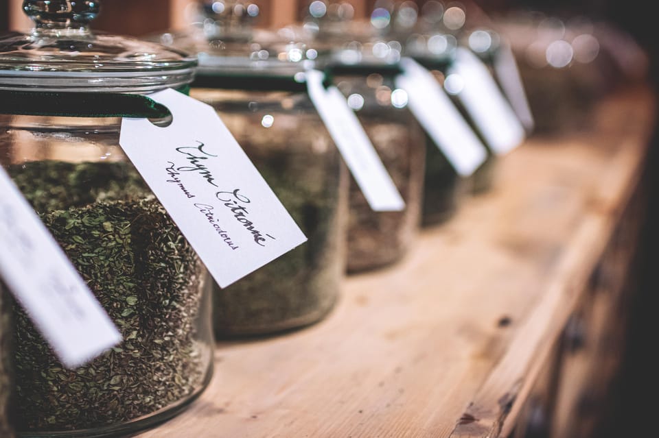 Paris gin making workshop in English - Building Your Own Gin Recipe and Getting It Balanced