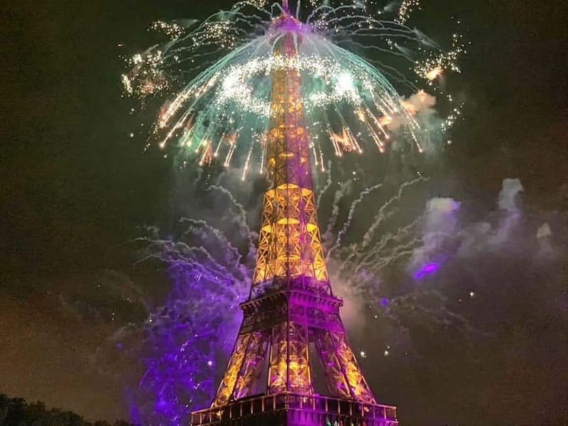 Paris: Gourmet 3-Course Dinner Cruise with French Wine - Key things to know before you go