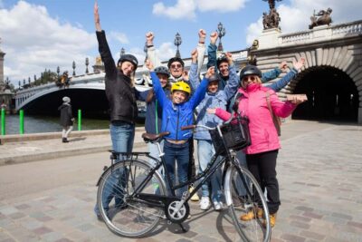 Paris: Guided bike tour - Greatest monuments of the capital - Meeting at Rue Brantôme and getting your bearings near Pompidou