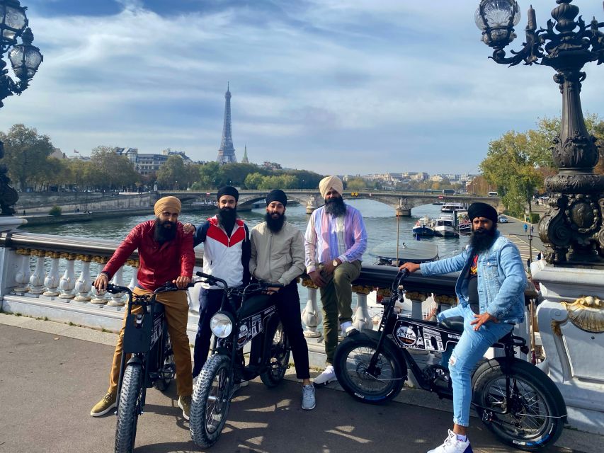 Paris: Guided City Tour by Electric Bike - Pont Neuf and Pont des Arts: oldest bridge vibes and love-lock energy
