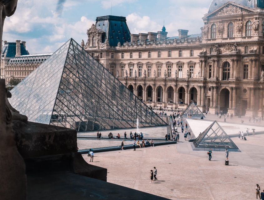 Paris: Guided Louvre Museum Tour with Optional Entry Ticket - How the Guide Makes (or Breaks) the Experience