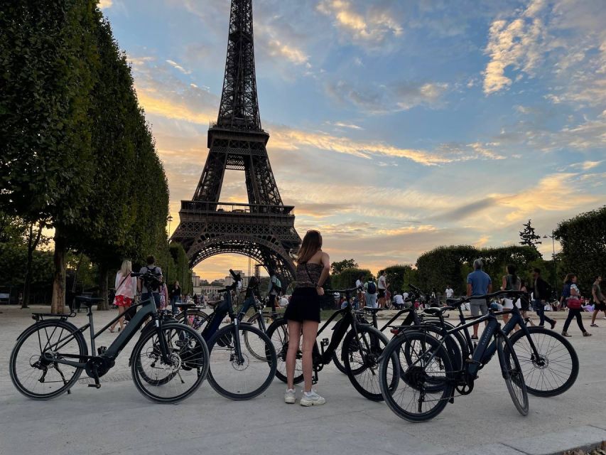 Paris: Guided Private E-bike Sightseeing Tour - The river-bank pause: how to use the break smartly