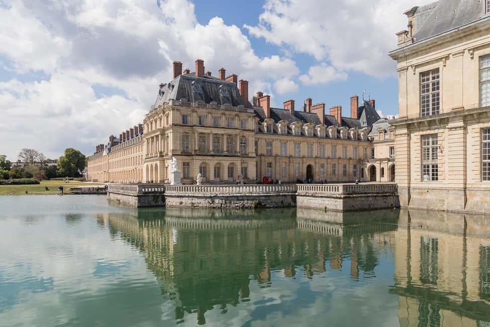 Paris: Half-Day Trip to Fontainebleau with a Local - Royal Palace of Fontainebleau: Versailles-Scale Feel in a Smaller-Day Package