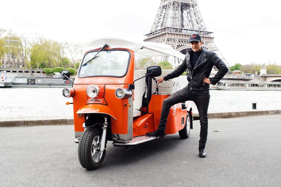 Paris Highlight Tour with an Electric TUKTUK (4 hours) - Price per group up to 6: is $550 good value?