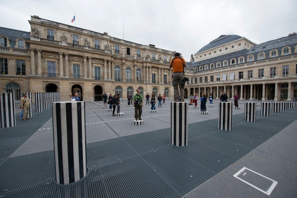 Paris : Highlights of Parisians' Paris guided tour - Key highlights worth planning around