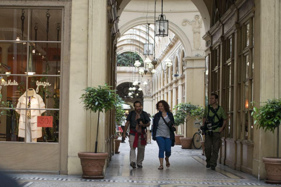 Paris : Highlights of Parisians' Paris guided tour - Who this tour suits best