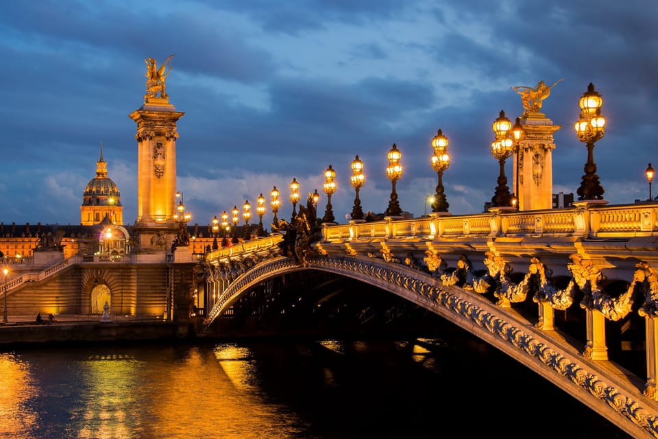 Paris: Illuminated Walking Tour - The Guide Factor: Why Names Like Maria and Marisela Matter