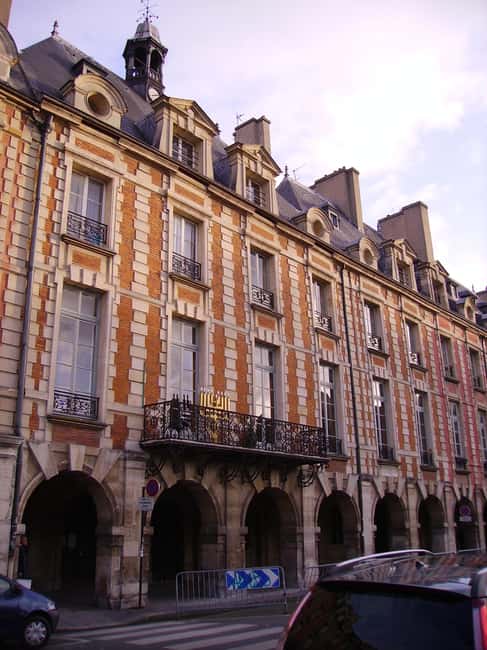 Paris: Jewish Marais District Walking Tour - Should you book this Jewish Marais walking tour?