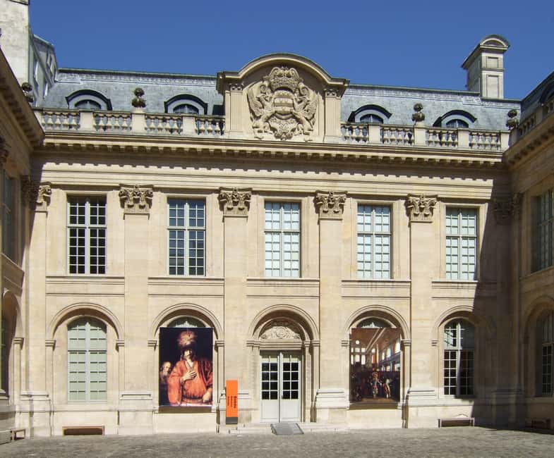 Paris: Jewish Marais District Walking Tour - Anne Frank Garden and the Museum of Jewish History: seeing remembrance at street level