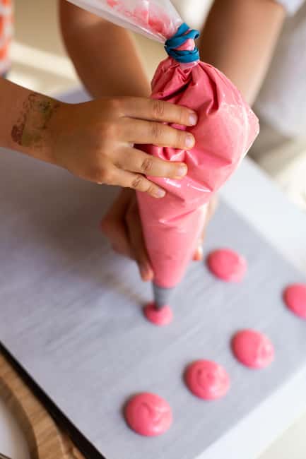 Paris: Kids in the Kitchen - Macaron - Languages and the Comfort Factor for Mixed Families