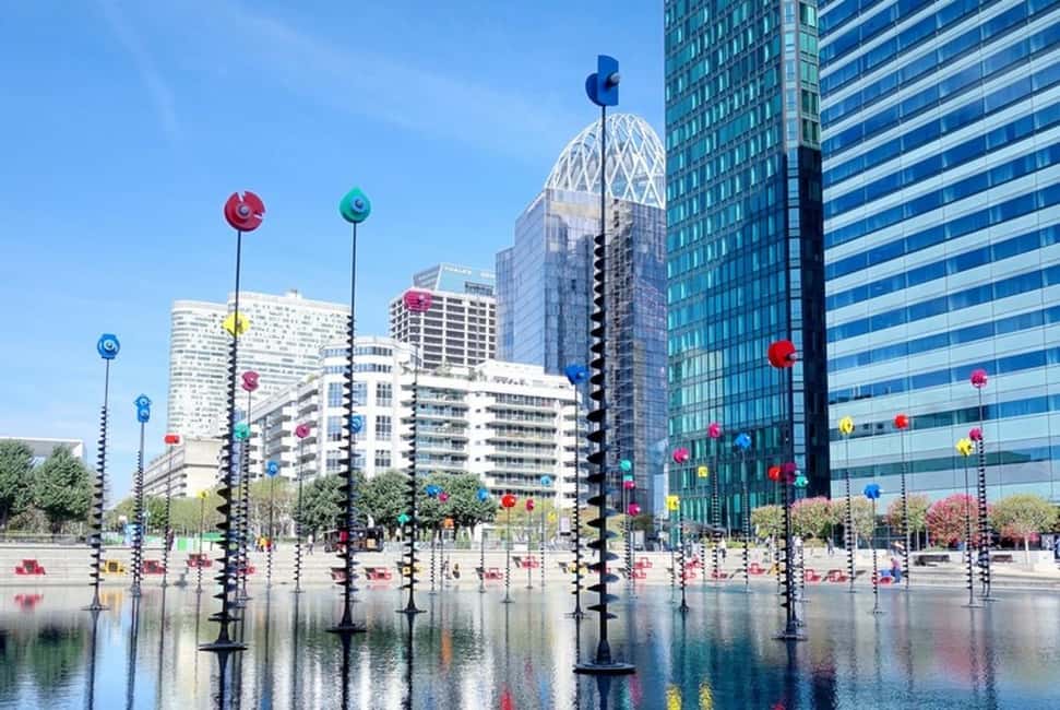 Paris: La Défense Modern District Walking Tour - The classic Paris vs contemporary development contrast