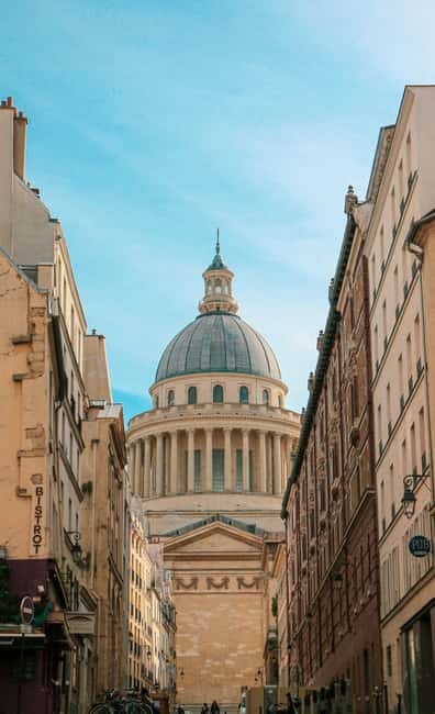 Paris: Latin Quarter Essential Highlights Walking Tour - Saint-Julien le Pauvre: early Paris, calm atmosphere