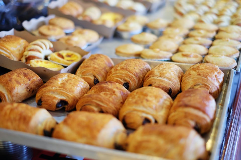 Paris: Latin Quarter Traditional Food Tour with Full Meal - Pacing, group size, and why the tour feels manageable
