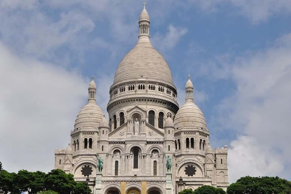 Paris: Latin Quarter Walking Tour - Where You Start: Place Louis Lépine and Fast Orientation