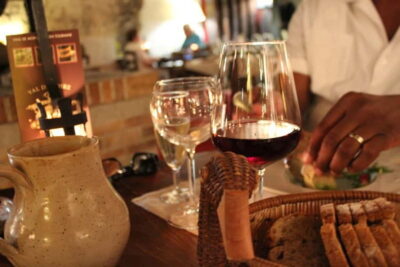 Paris: Loire Valley Castles Tour with Wine Tasting - Getting out of Paris: the comfort factor that changes everything