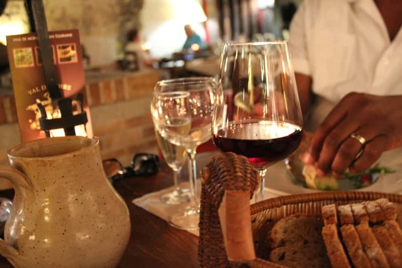 Paris: Loire Valley Castles Tour with Wine Tasting - Getting out of Paris: the comfort factor that changes everything