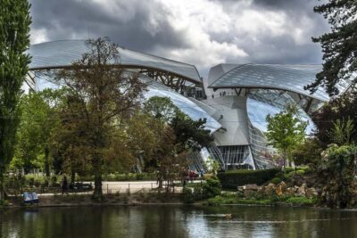 Paris: Louis Vuitton Foundation Exterior Tour with Entry - The 30–40 Minute Jardin d’Acclimatation Walk: Architecture Comes First