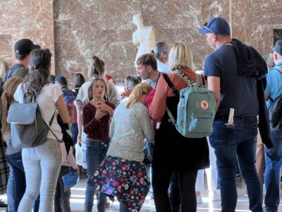 Paris Louvre: 2-Hour Private Tour for Groups or Families - Skip-the-Line Entry: What Separate Access Really Changes