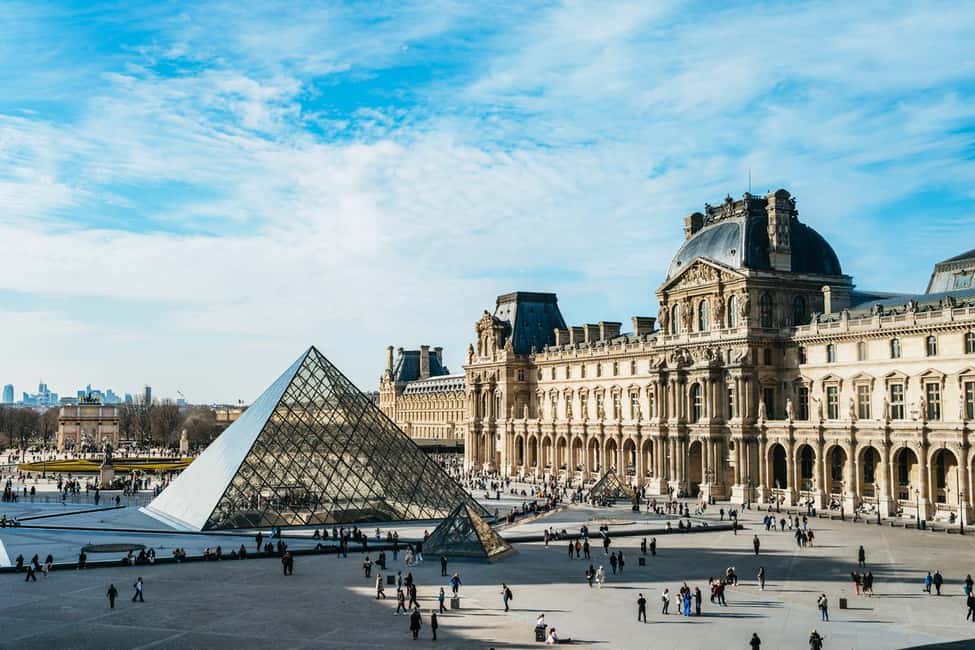 Paris: Louvre Museum and Orsay Museum Guided Tour - Use your Orsay free time wisely: lunch and pacing before the Louvre